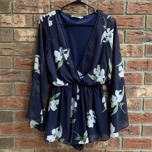 Floral romper / long sleeves / Small